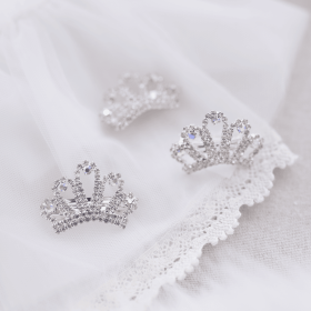 Tiara Barrette